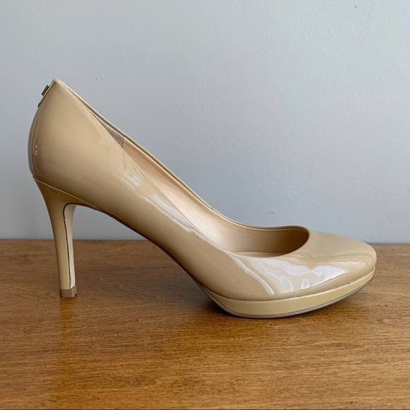Ivanka TRUMP Nude Neutral Platform Stiletto Heel Leather Patent Pump - Picture 10 of 16